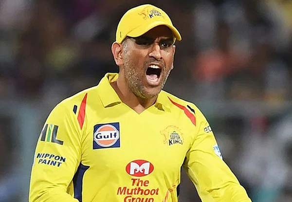 MS Dhoni loses his cool in the match against Rajasthan Royals, not once but twice