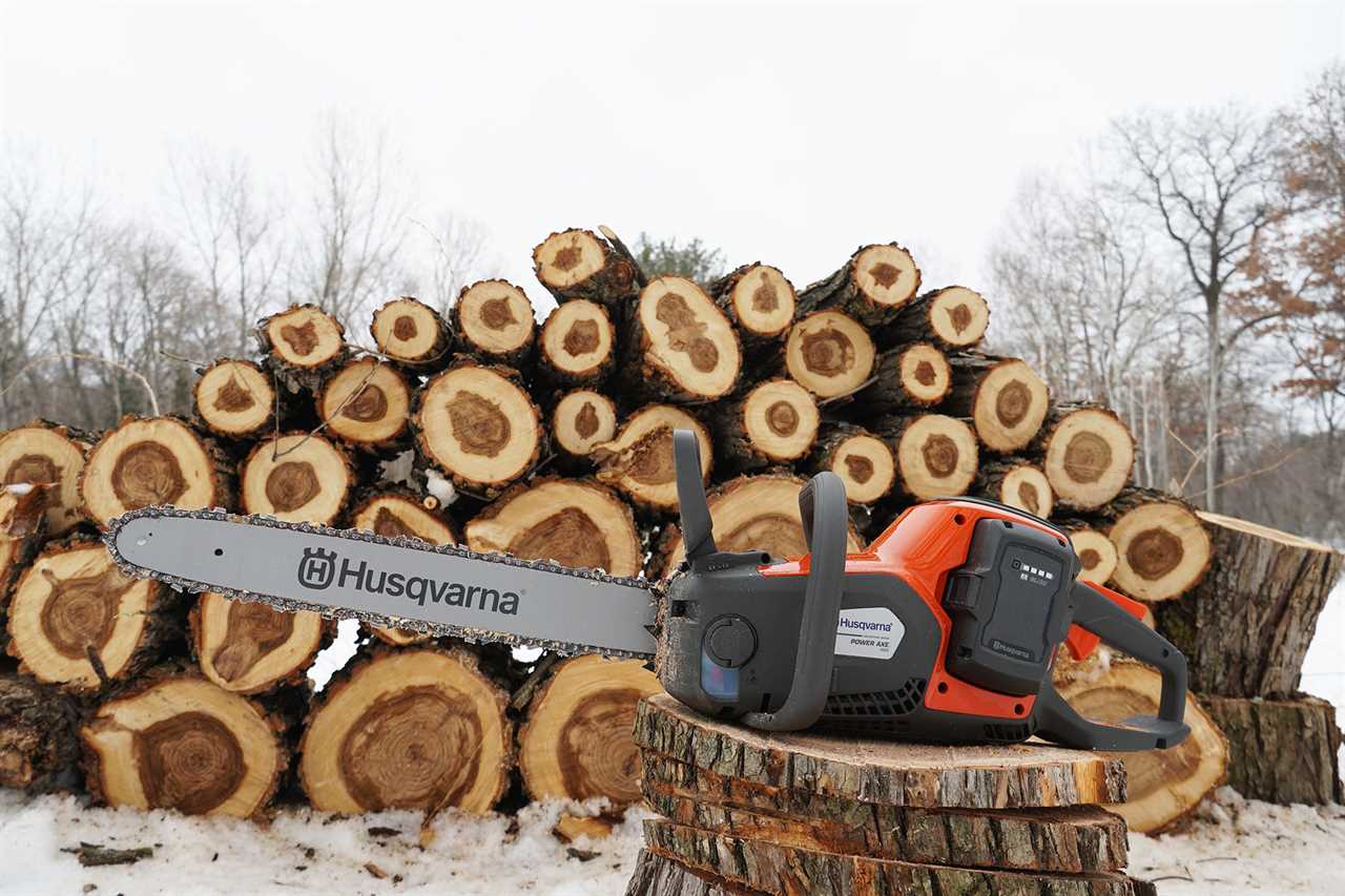 husqvarna battery powered chainsaw