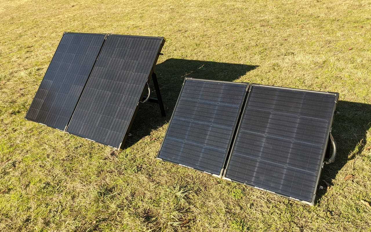 The Boulder 100 and 200 sit in the grass.