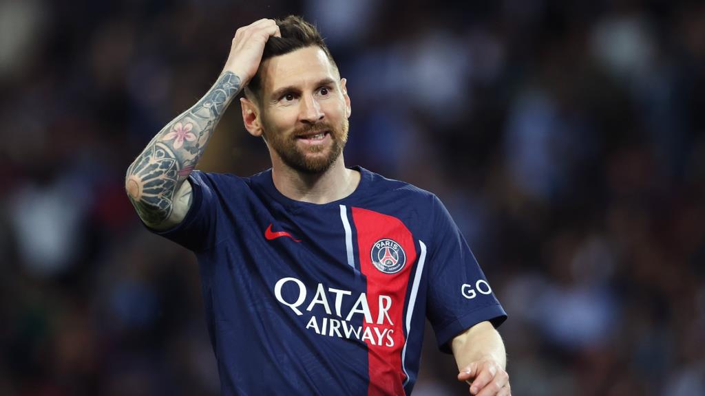 Lionel Messi detained at Beijing airport over passport issue