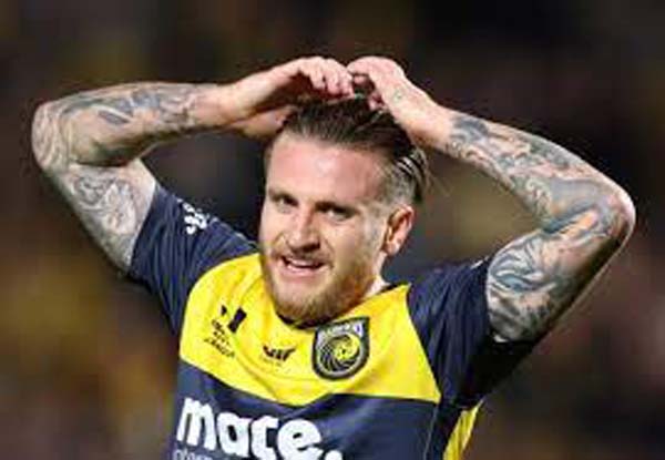 ISL Transfers 2023: MBSG rope in Australian striker Jason Cummings on a three year deal