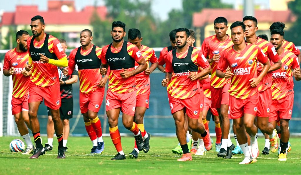 When will East Bengal’s senior team begin training?
