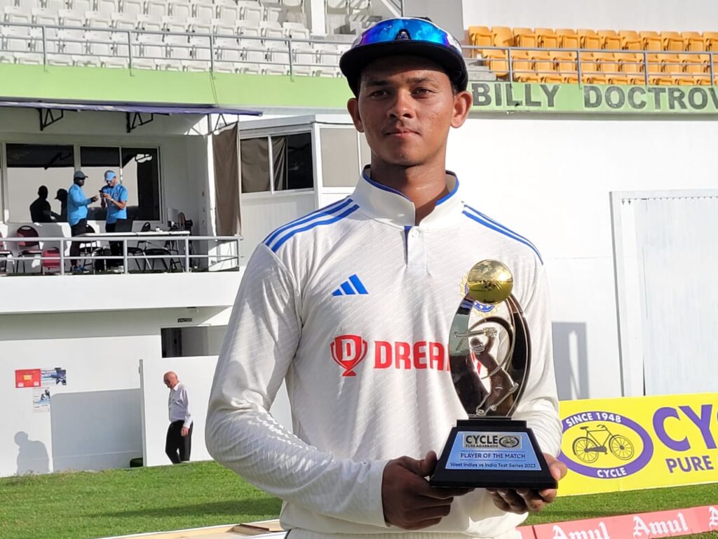 The way Yashasvi applied on that wicket was good to see: Paras Mhambrey