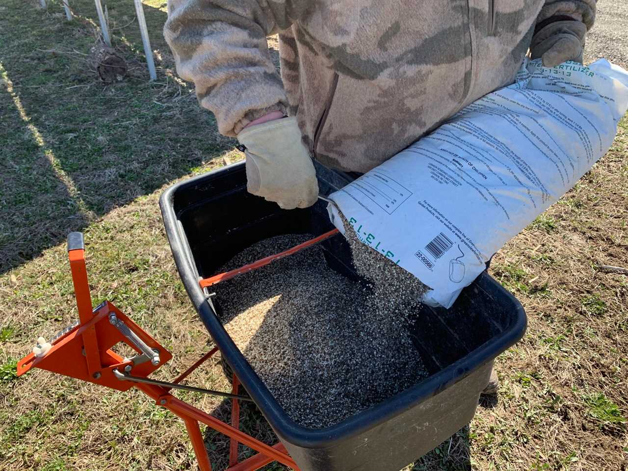 Broadcast wheat to make planting easy.