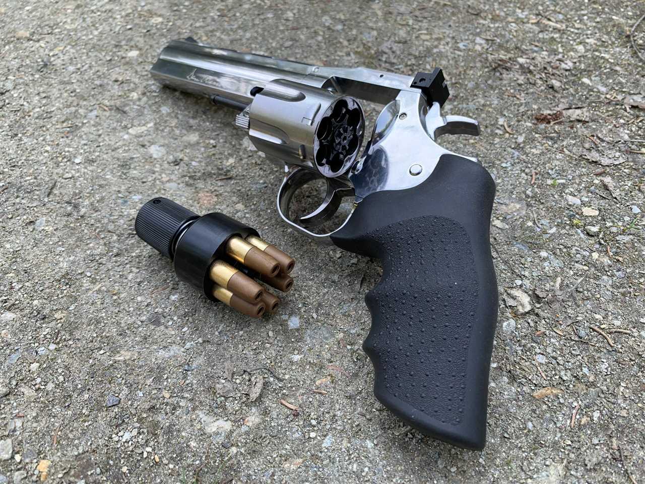 The Dan Wesson 715 bb gun