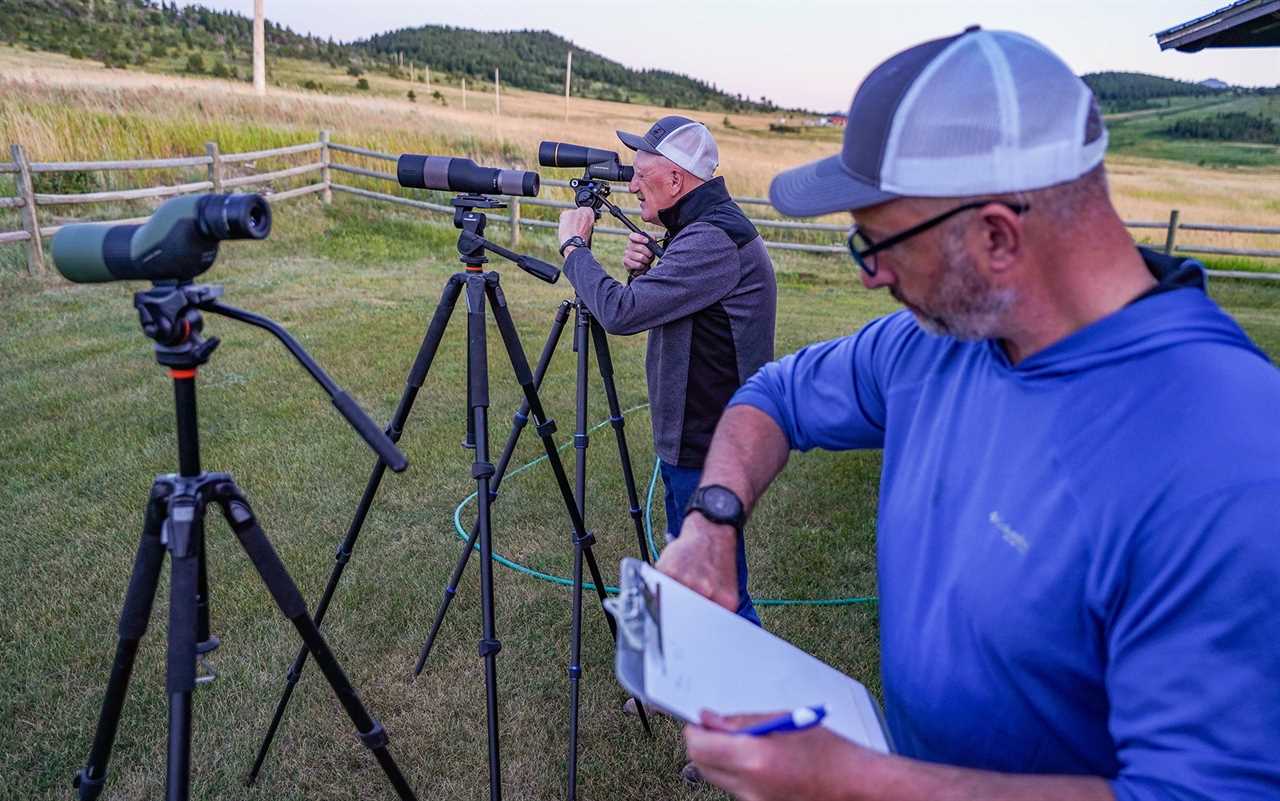 Testers evaluate scopes in low light conditions.