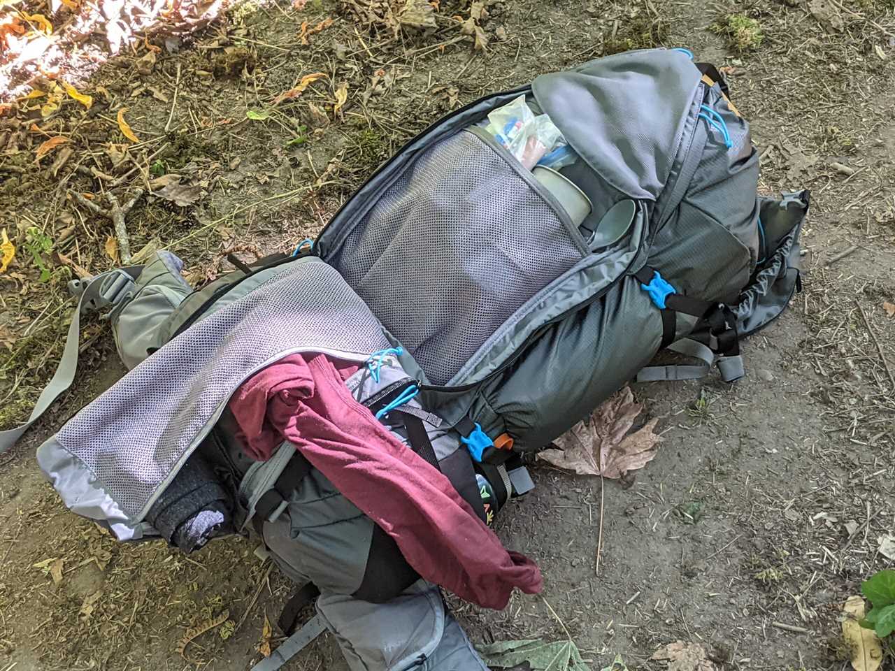 Internal mesh pockets in place of an external mesh pocket changed how our testers packed their gear up for the better.
