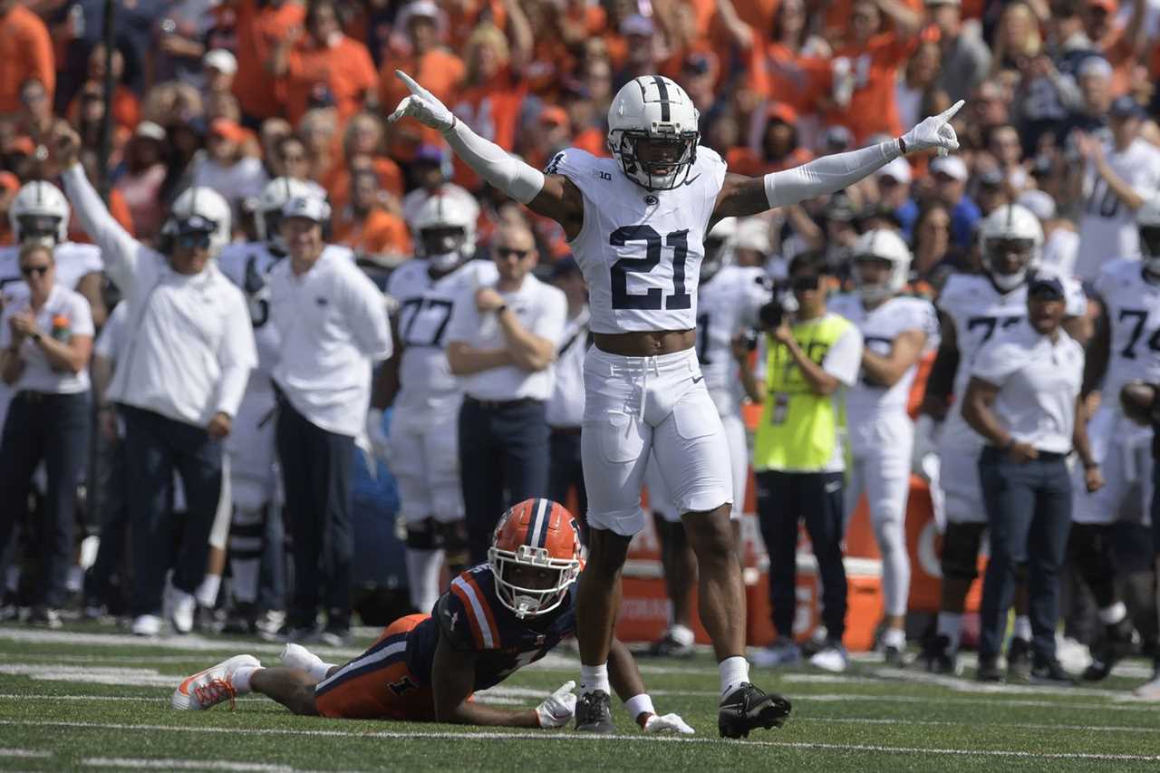 COLLEGE FOOTBALL: SEP 16 Penn State at Illinois