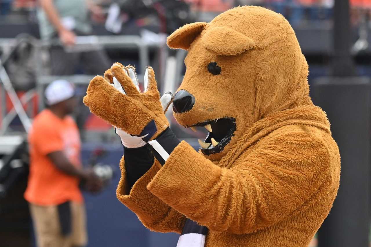 COLLEGE FOOTBALL: SEP 16 Penn State at Illinois