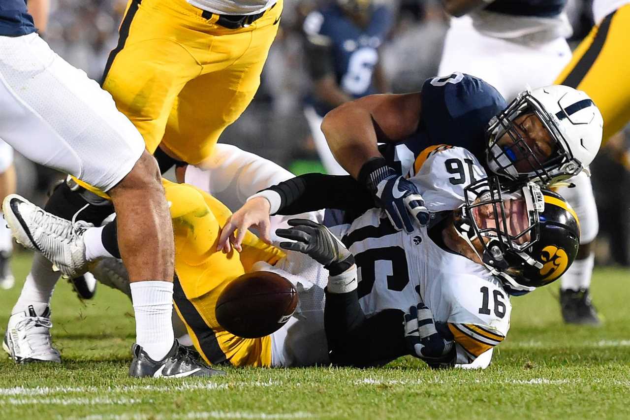 NCAA Football: Iowa at Penn State