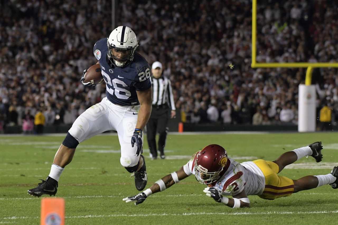 Penn State Nittany Lions running back Saquon Barkley (26) runs against USC Trojans defensive back Adoree’ Jackson (2) during the third quarter of the 2017 Rose Bowl game at Rose Bowl.