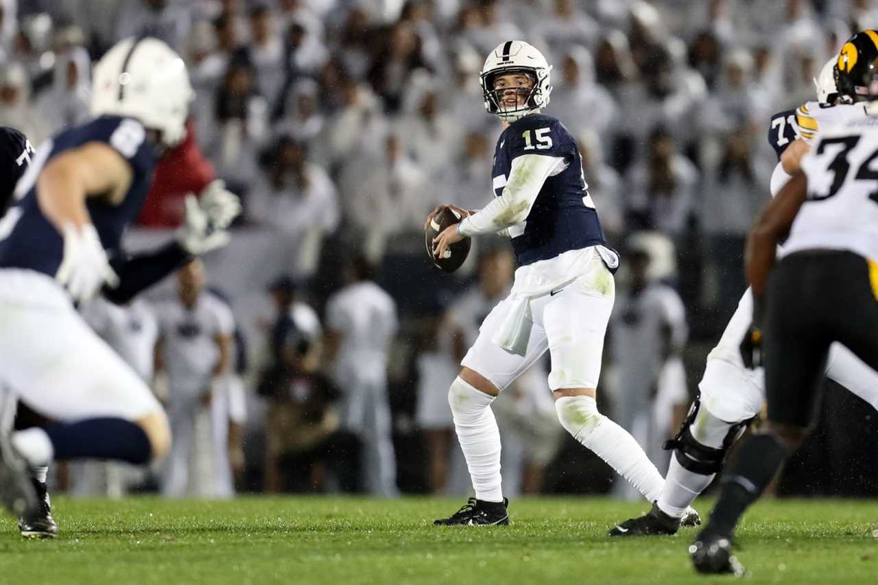 NCAA Football: Iowa at Penn State