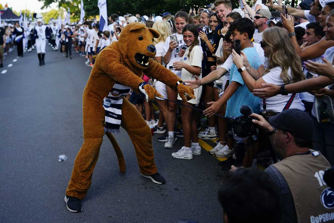 COLLEGE FOOTBALL: SEP 02 West Virginia at Penn State