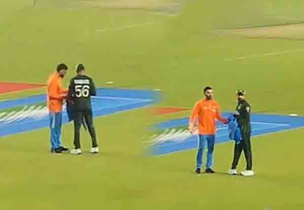 Virat Kohli gifts signed jersey to Babar Azam after India defeated Pakistan by 7 wickets in Ahmedabad | CWC2023