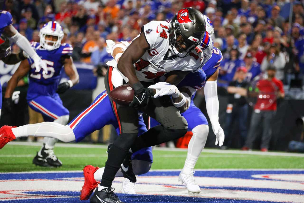 Tampa Bay Buccaneers v Buffalo Bills