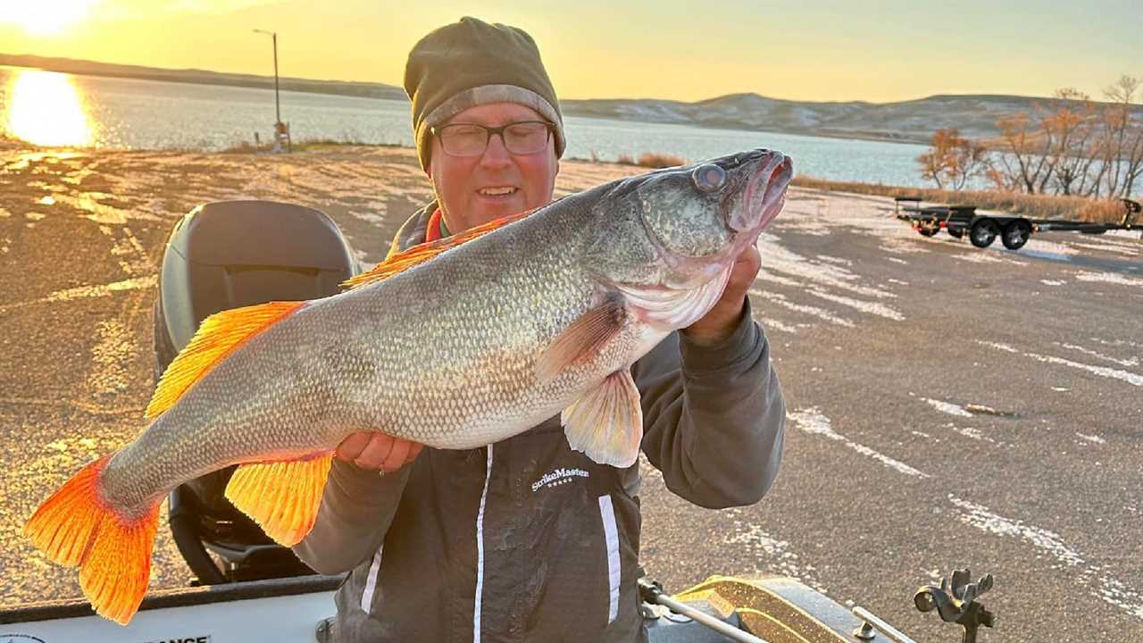 south dakota walleye record