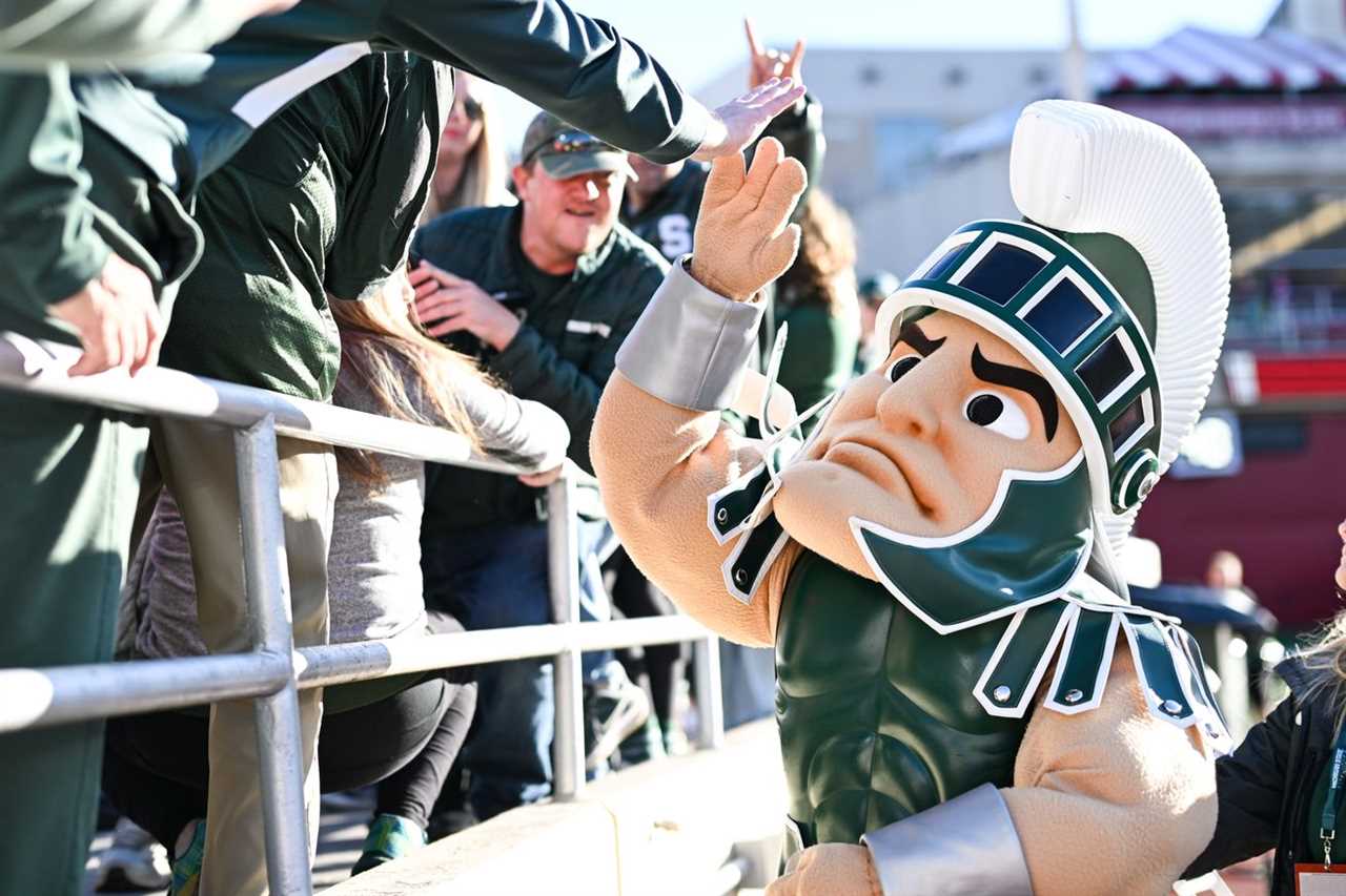 COLLEGE FOOTBALL: NOV 18 Michigan State at Indiana