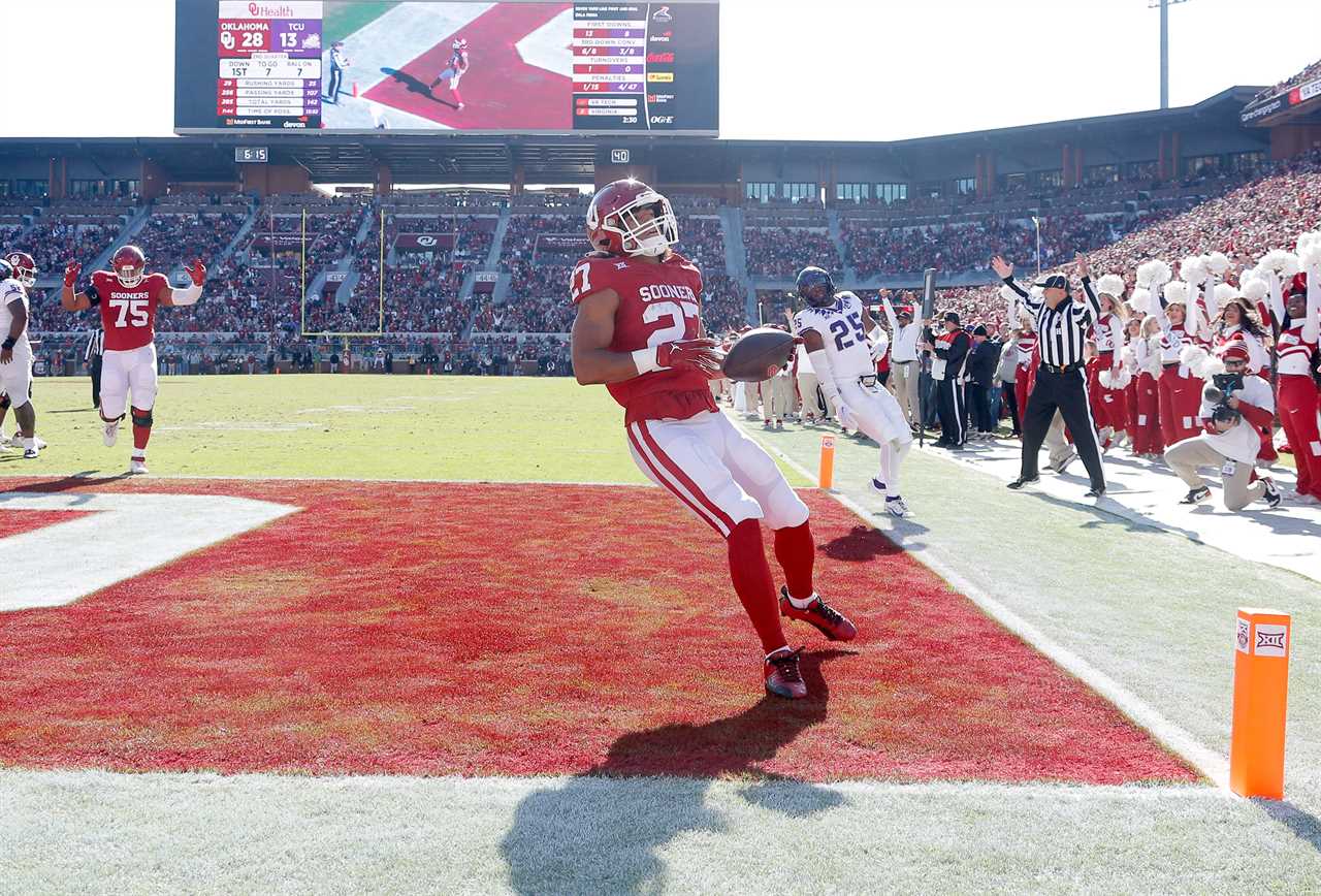 Relive the Oklahoma Sooners 69-45 win over TCU with these amazing photos