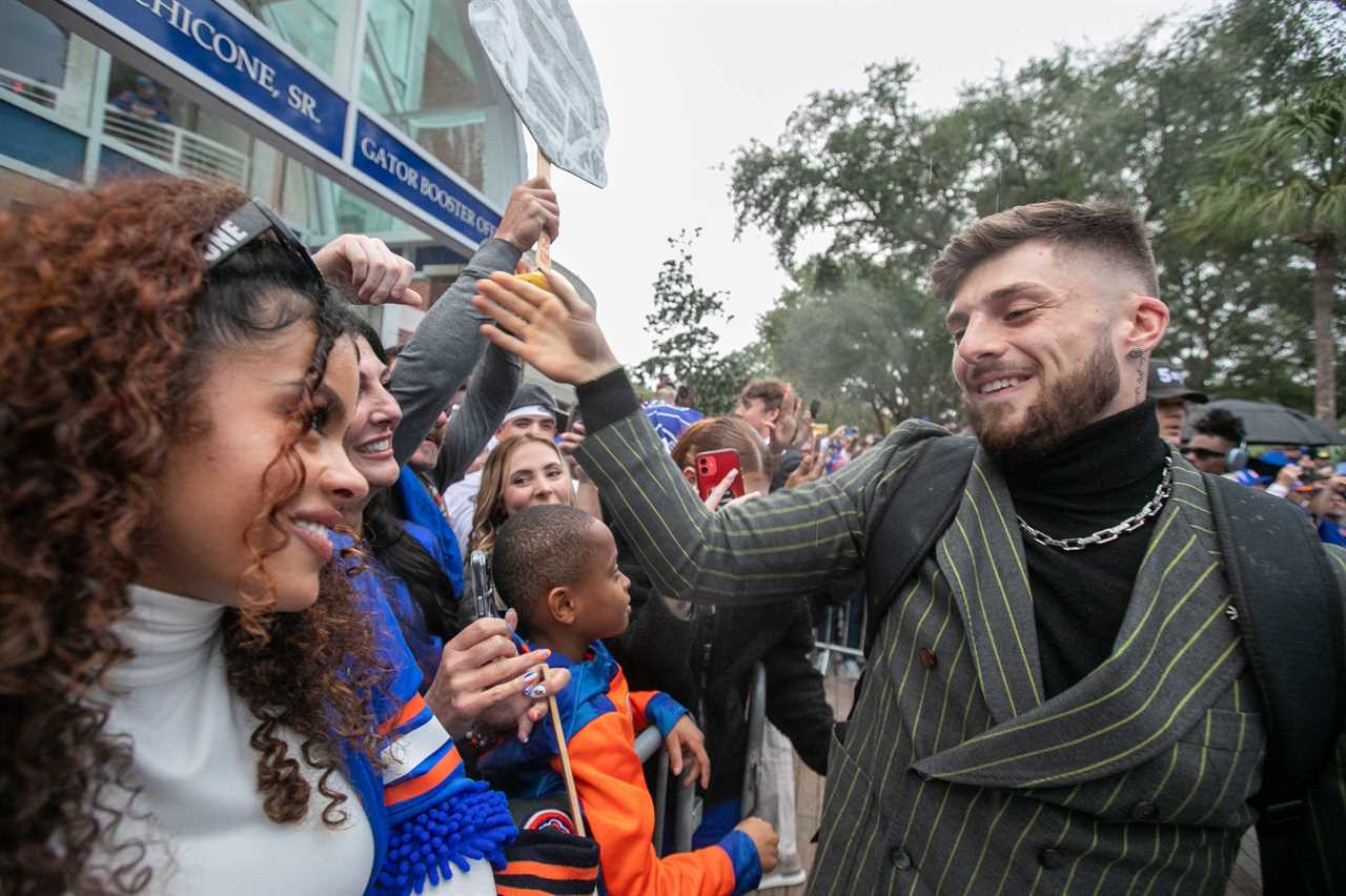 PHOTOS: Gator Nation gets prepared for Florida-FSU in the Swamp