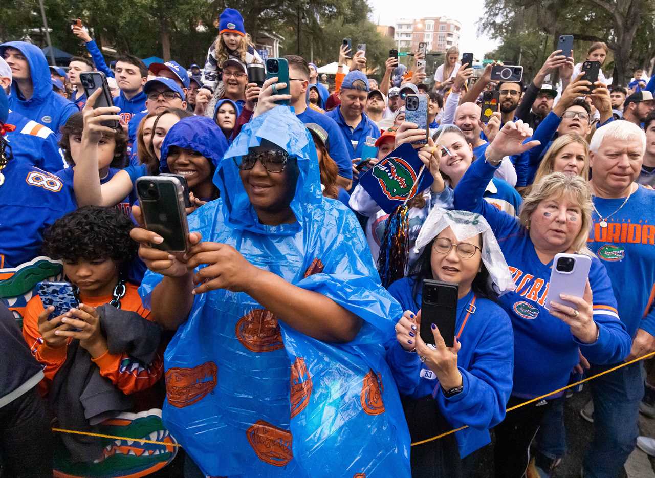PHOTOS: Gator Nation gets prepared for Florida-FSU in the Swamp
