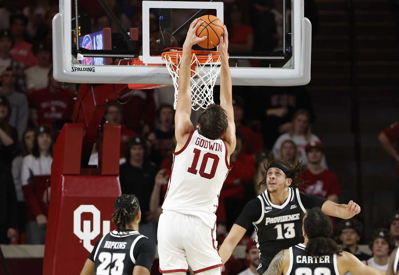 Best Photos from the Oklahoma Sooners 72-51 win over Providence