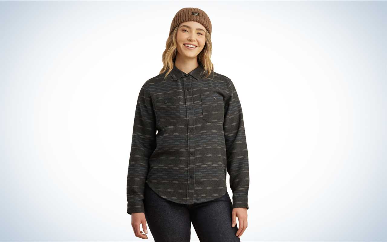 We tested the Roark Alpine Long Sleeve Flannel.