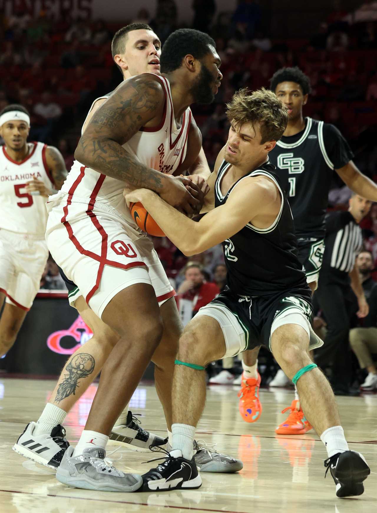 Oklahoma Sooners impressive in win over Green Bay, but can still get better per Porter Moser