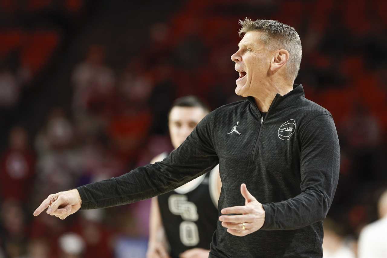 Oklahoma Sooners impressive in win over Green Bay, but can still get better per Porter Moser