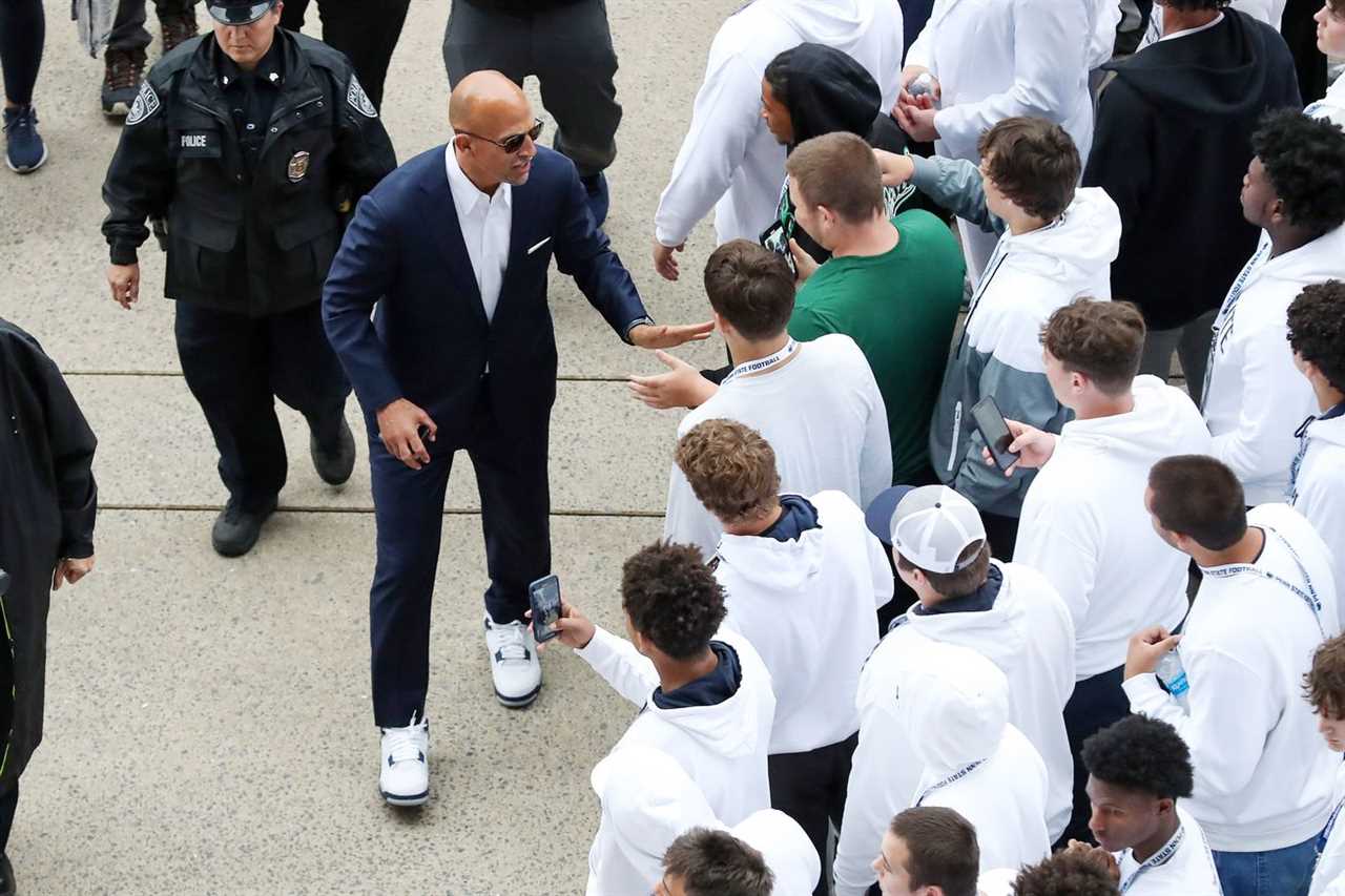 NCAA Football: Iowa at Penn State