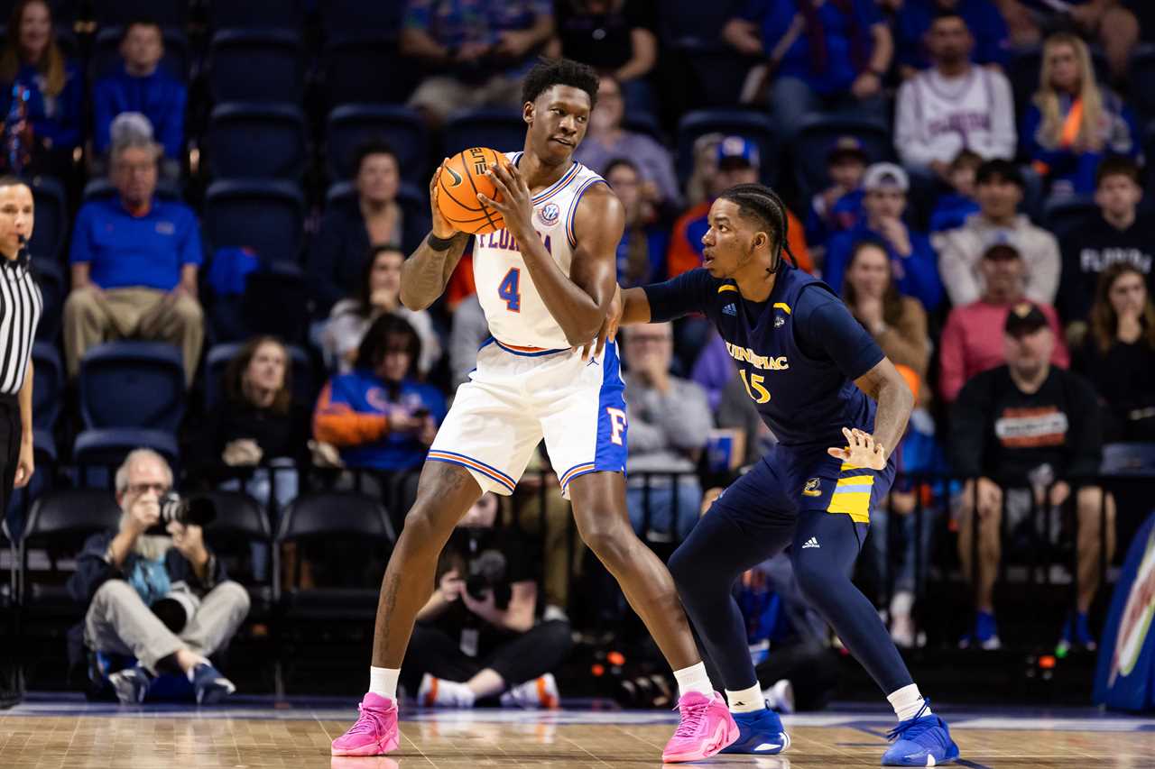 PHOTOS: Highlights from Florida basketball's win over Quinnipiac Bobcats