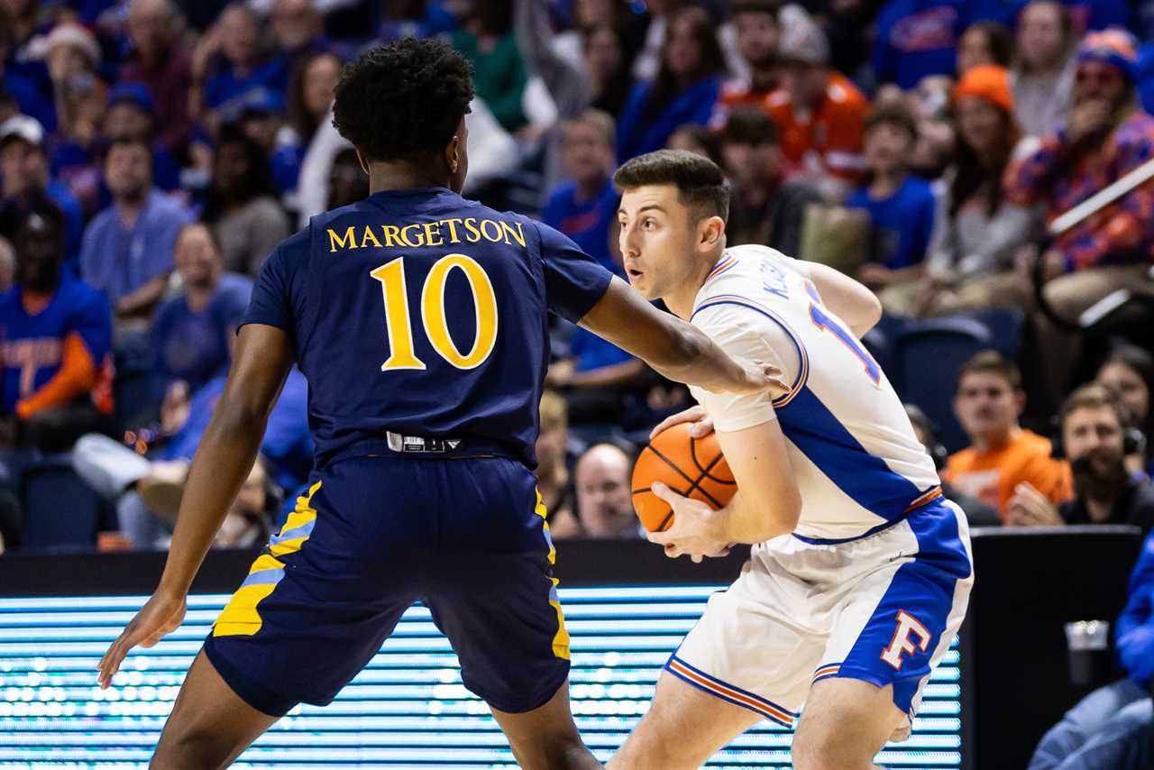 PHOTOS: Highlights from Florida basketball's win over Quinnipiac Bobcats