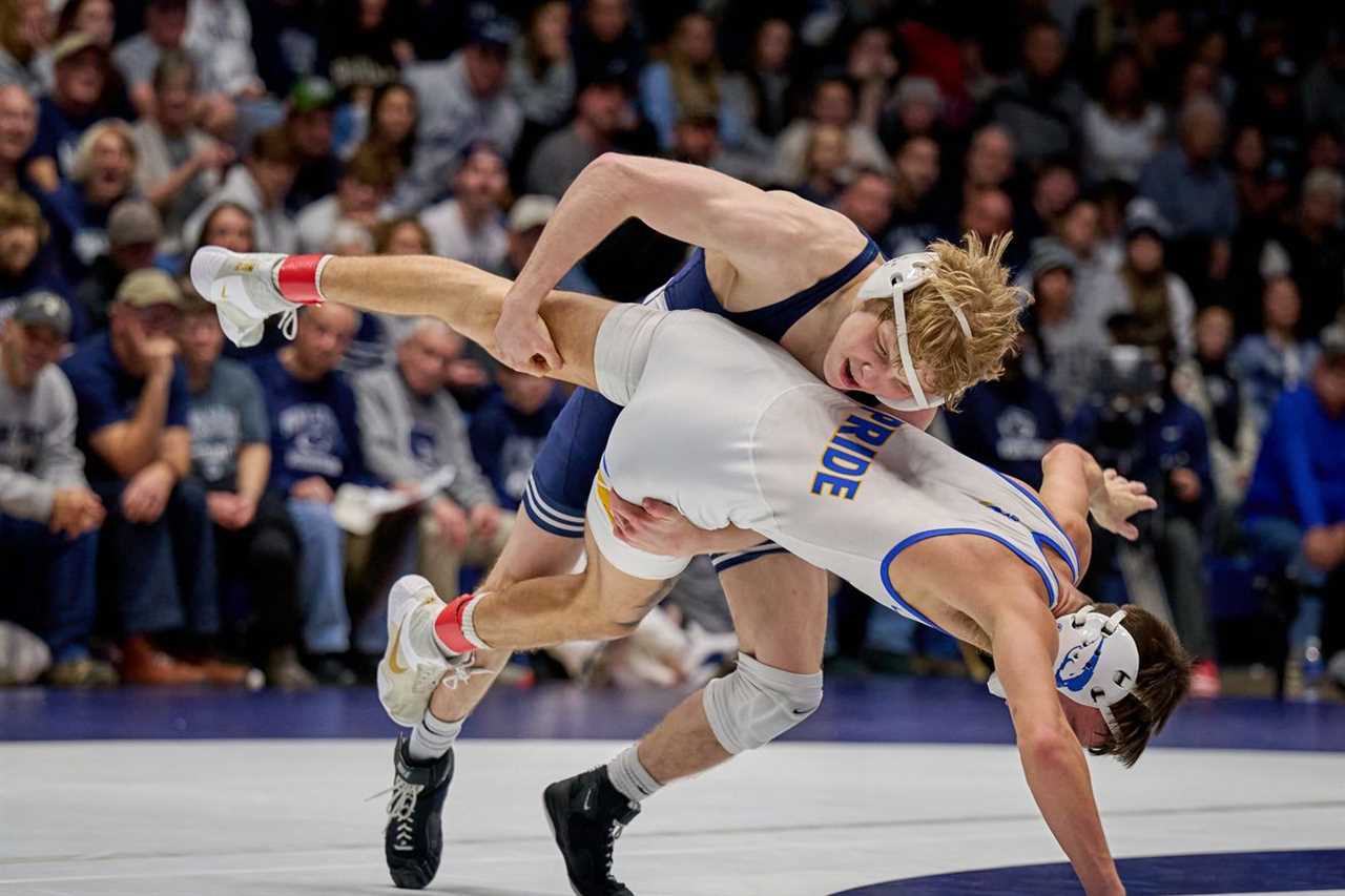 Braeden Davis secures a takedown for Penn State