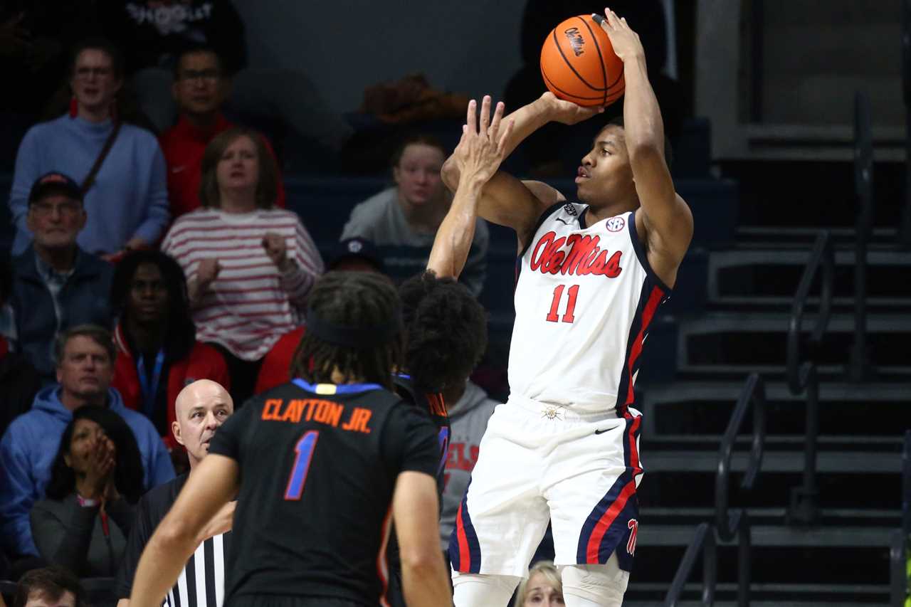 PHOTOS: Highlights from Florida basketball's loss at Ole Miss Rebels