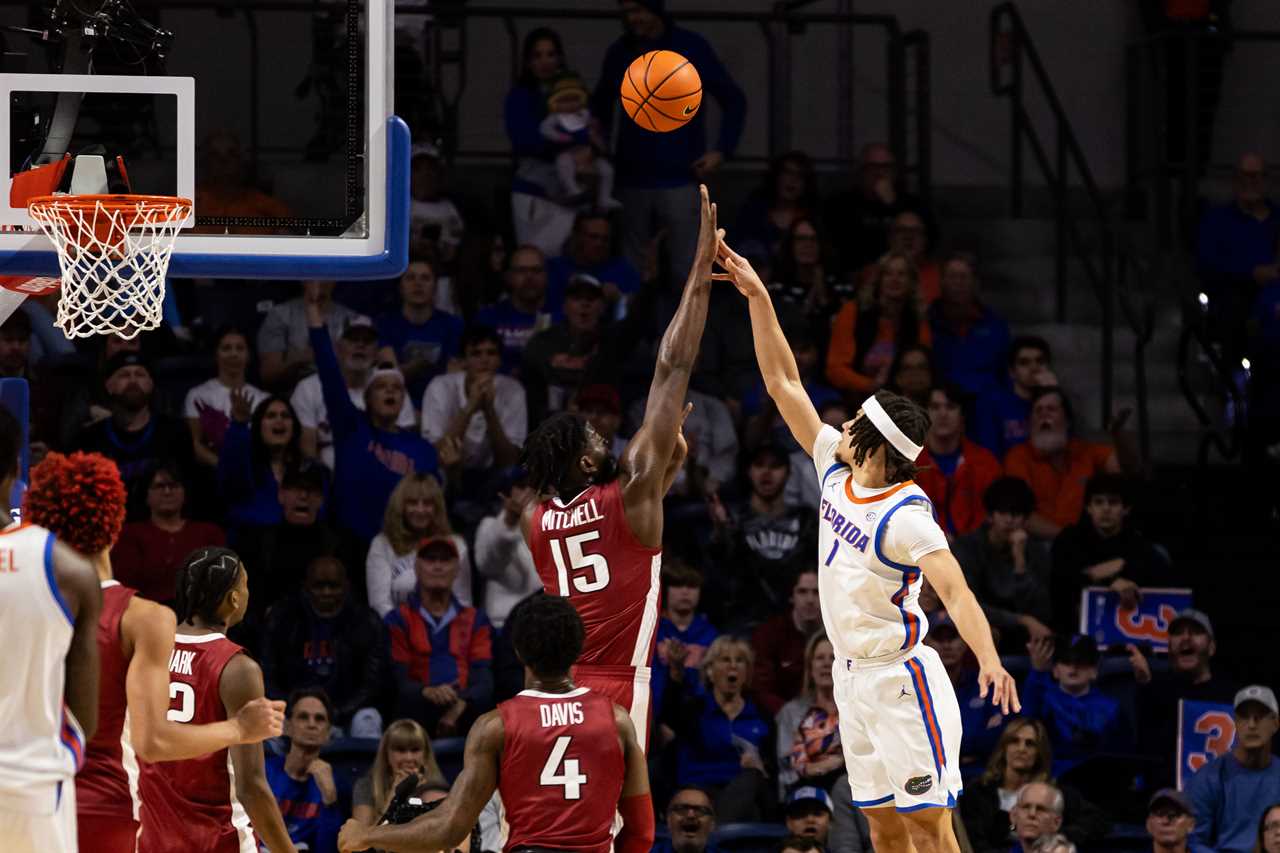 PHOTOS: Highlights from Florida basketball's win vs Arkansas Razorbacks