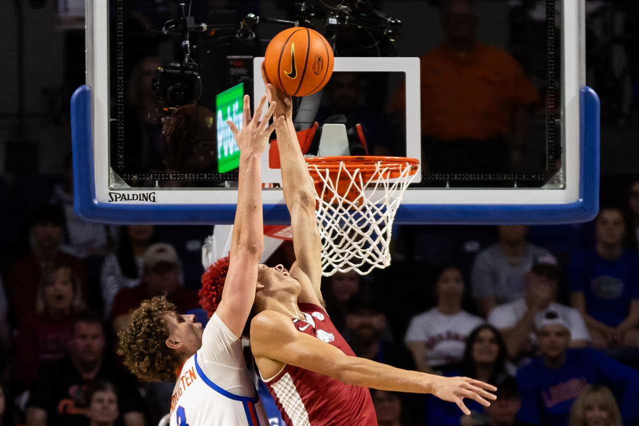 PHOTOS: Highlights from Florida basketball's win vs Arkansas Razorbacks