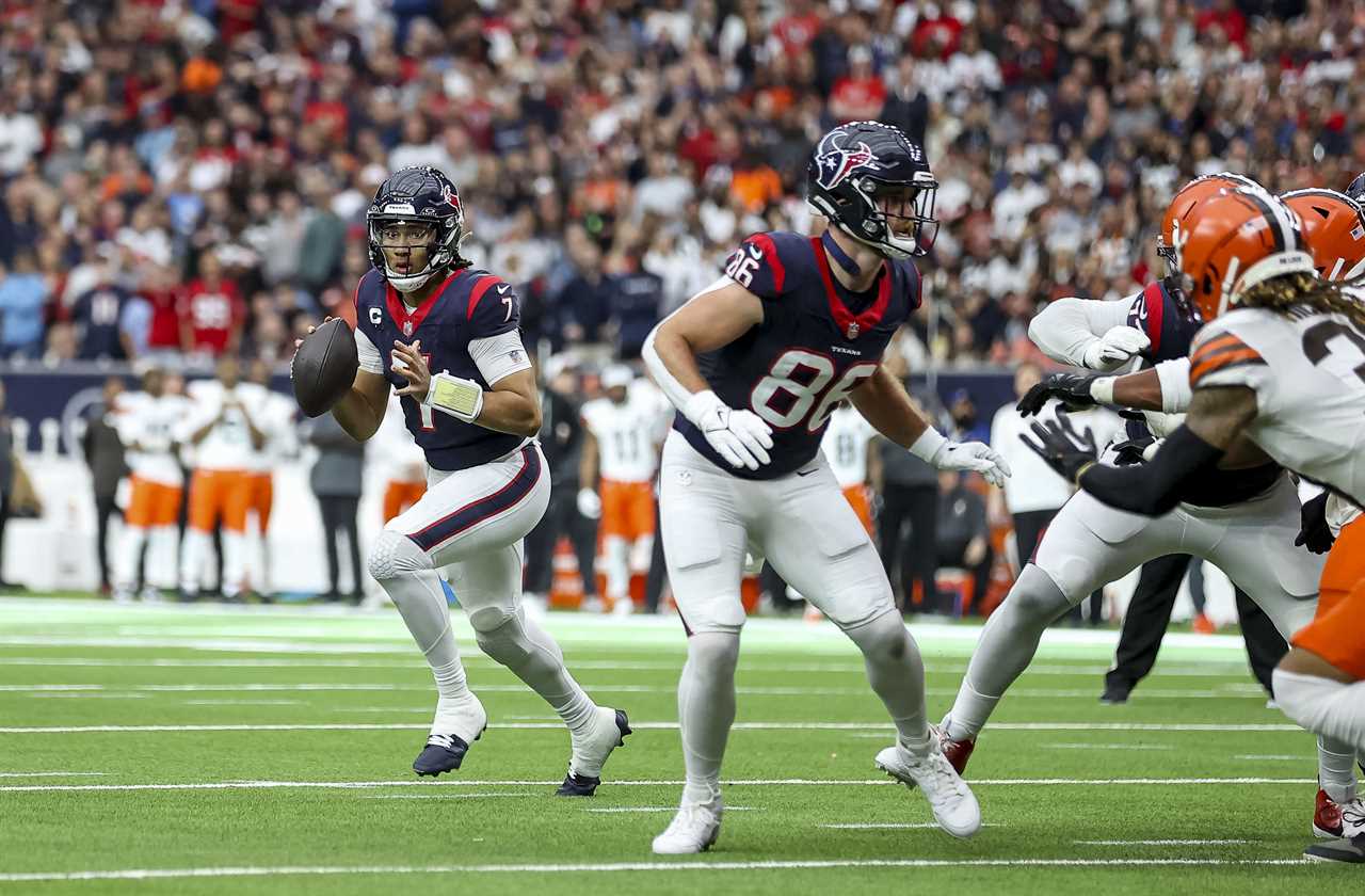 Best photos of former Ohio State quarterback C.J. Stroud's playoff win over Cleveland