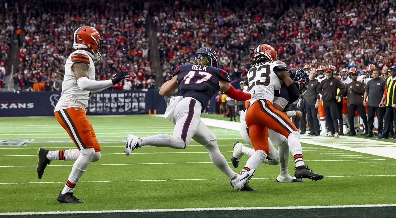 Best photos of former Ohio State quarterback C.J. Stroud's playoff win over Cleveland