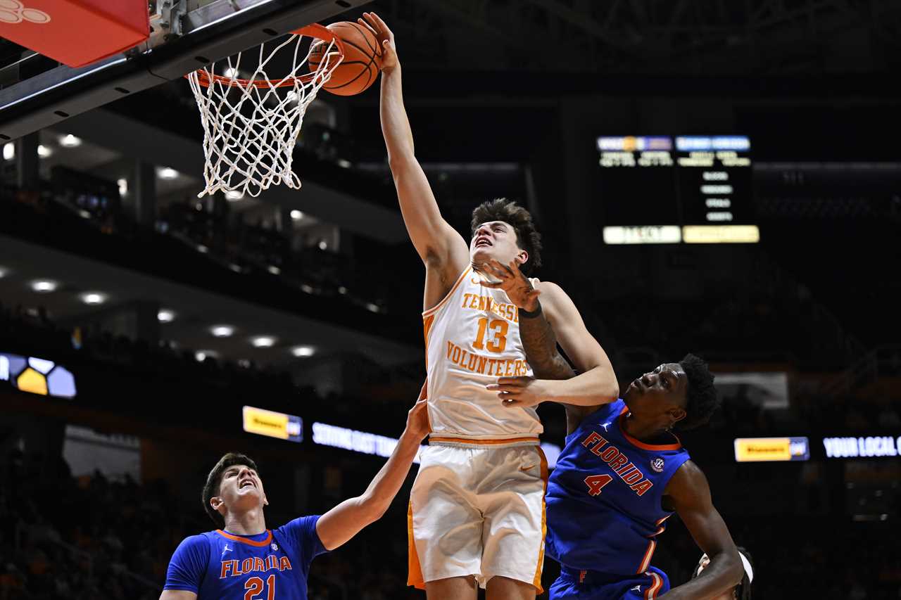 PHOTOS: Highlights from Florida basketball's loss at Tennessee