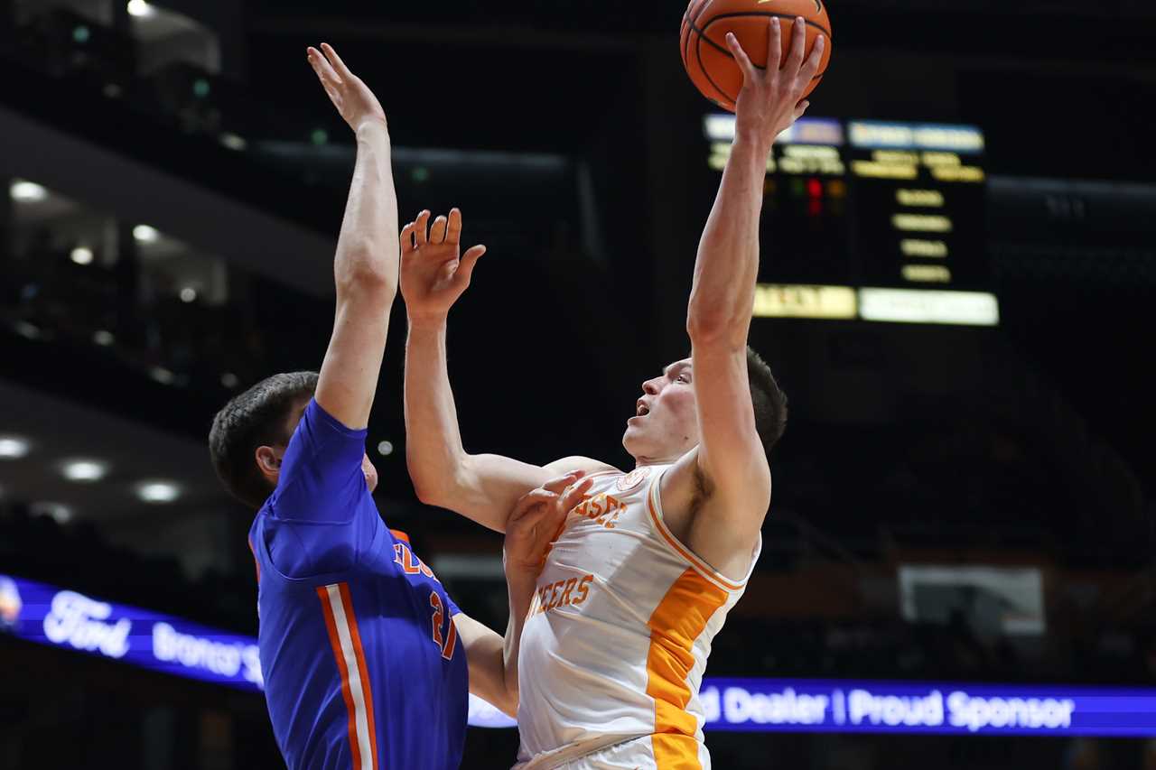 PHOTOS: Highlights from Florida basketball's loss at Tennessee