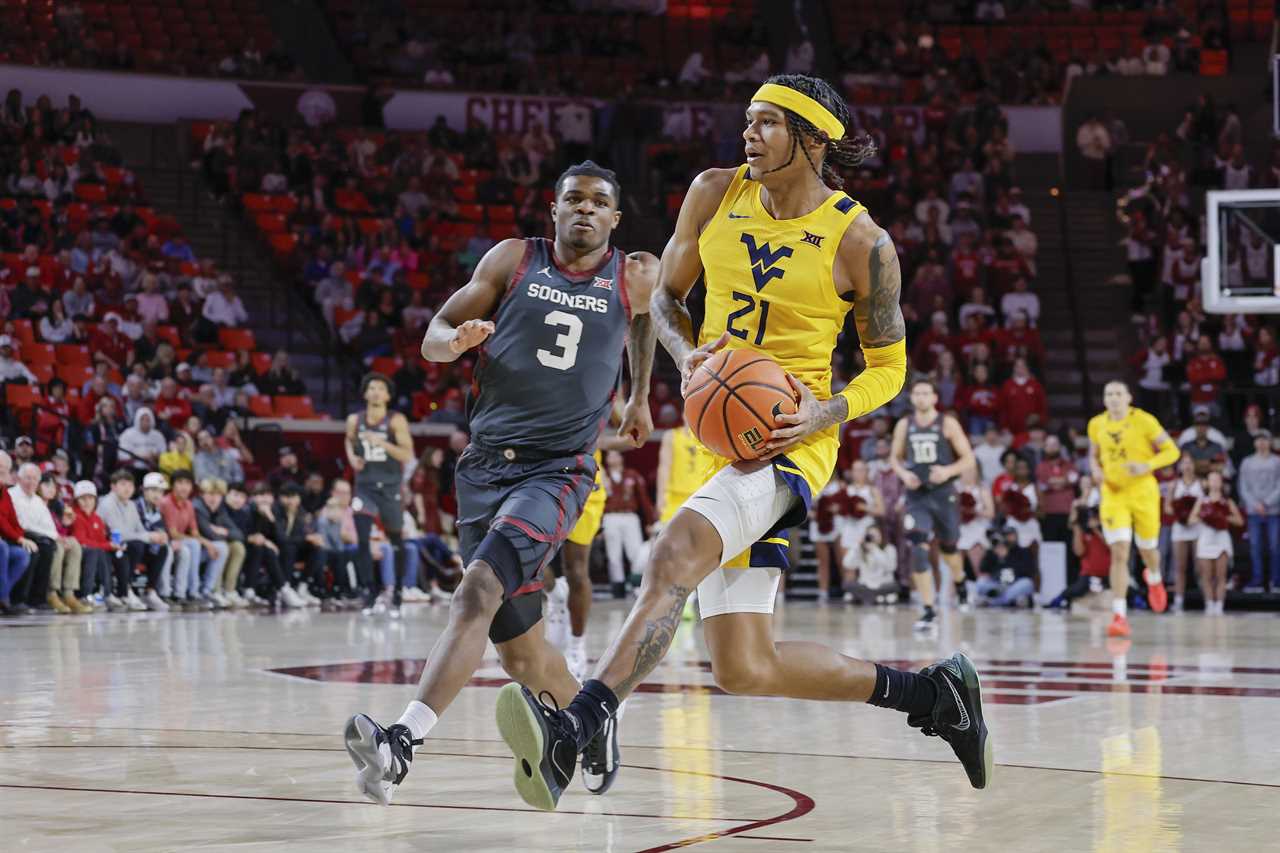 Best photos from the Oklahoma Sooners 77-63 win over West Virginia