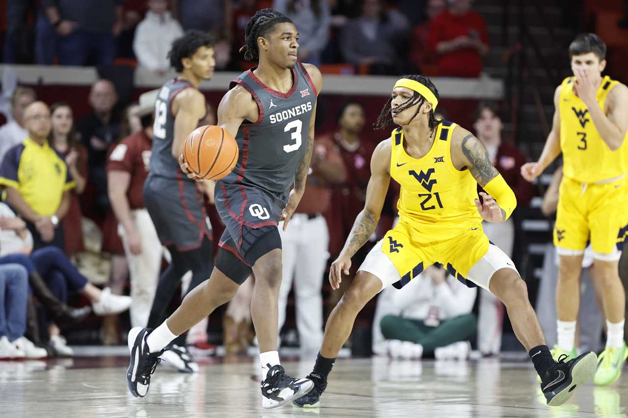 Best photos from the Oklahoma Sooners 77-63 win over West Virginia