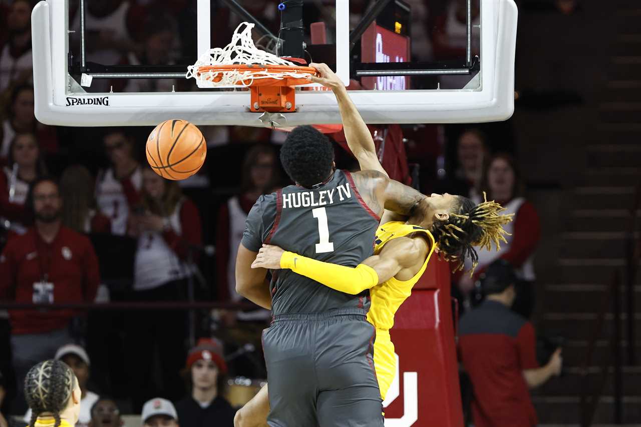 Best photos from the Oklahoma Sooners 77-63 win over West Virginia
