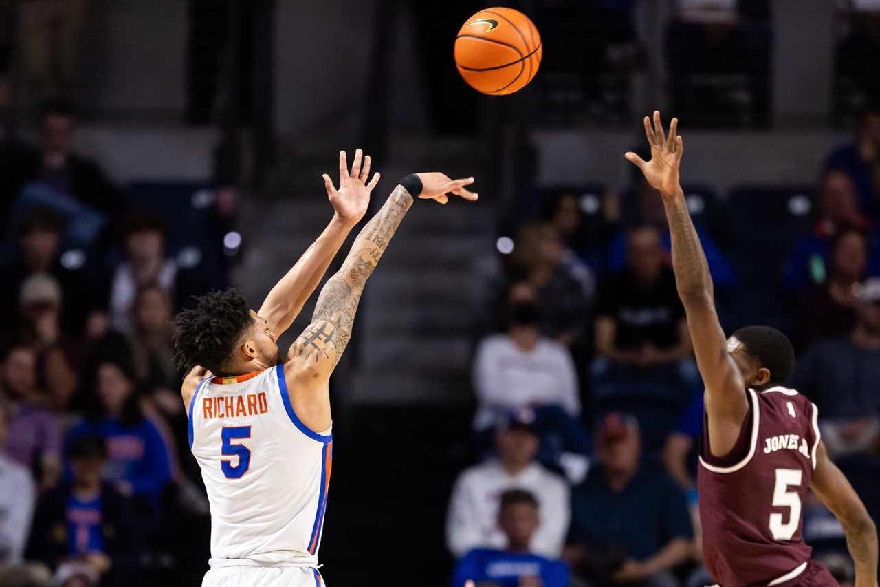 PHOTOS: Highlights from Florida basketball's win vs Mississippi State
