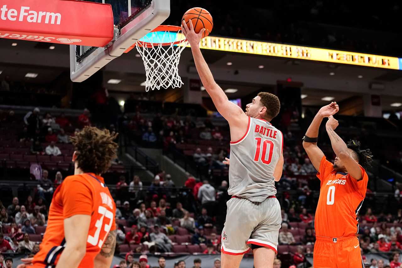 Photos of Ohio State basketball's loss to Illinois