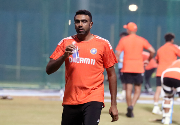 Ravichandran Ashwin withdraws from the 3rd Test due to family emergency