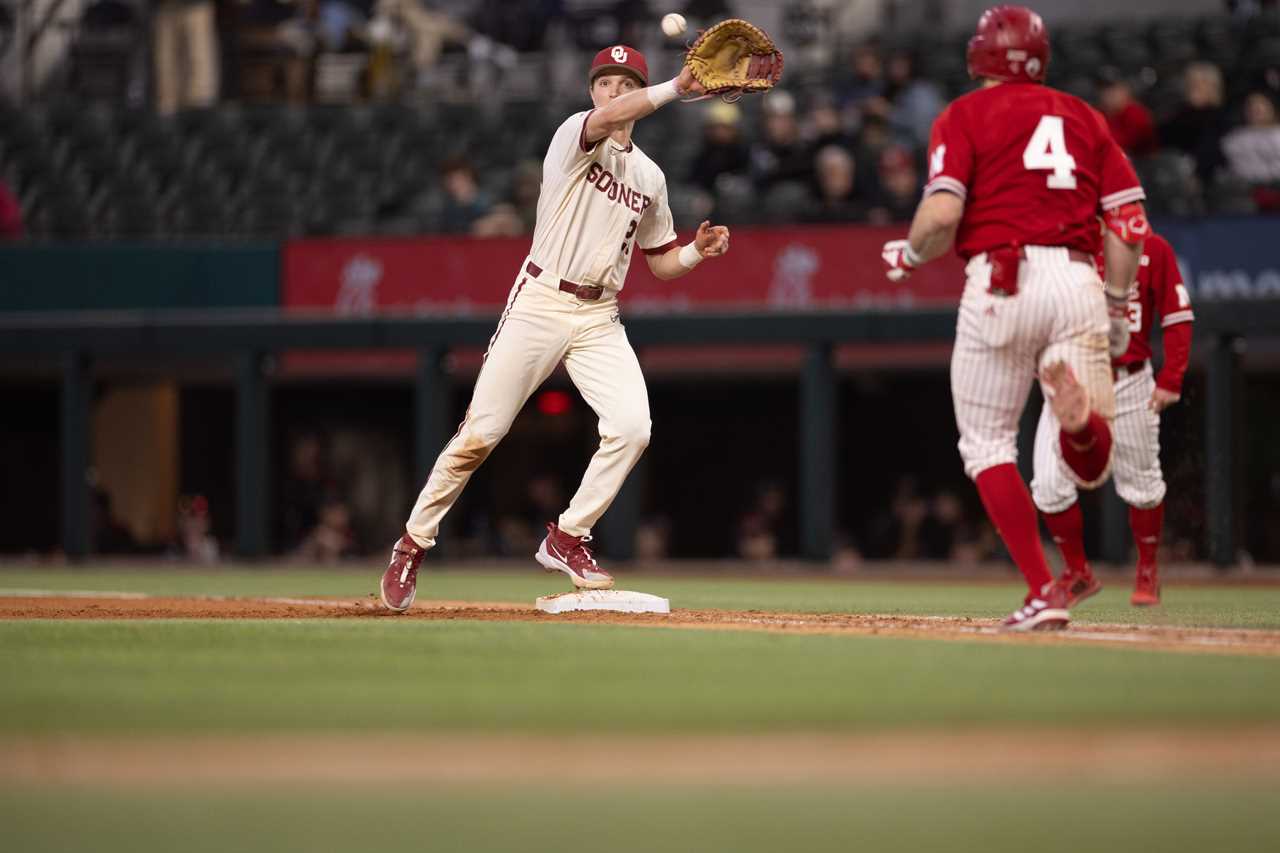 Best Photos from the Oklahoma Baseball's win over the Nebraska Cornhuskers