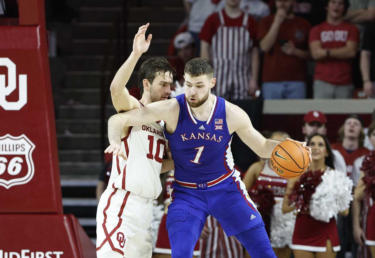 Best Photos from Oklahoma's loss to the Kansas Jayhawks