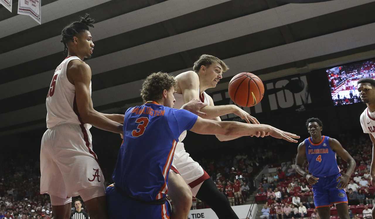 PHOTOS: Highlights from Florida's overtime loss at Alabama