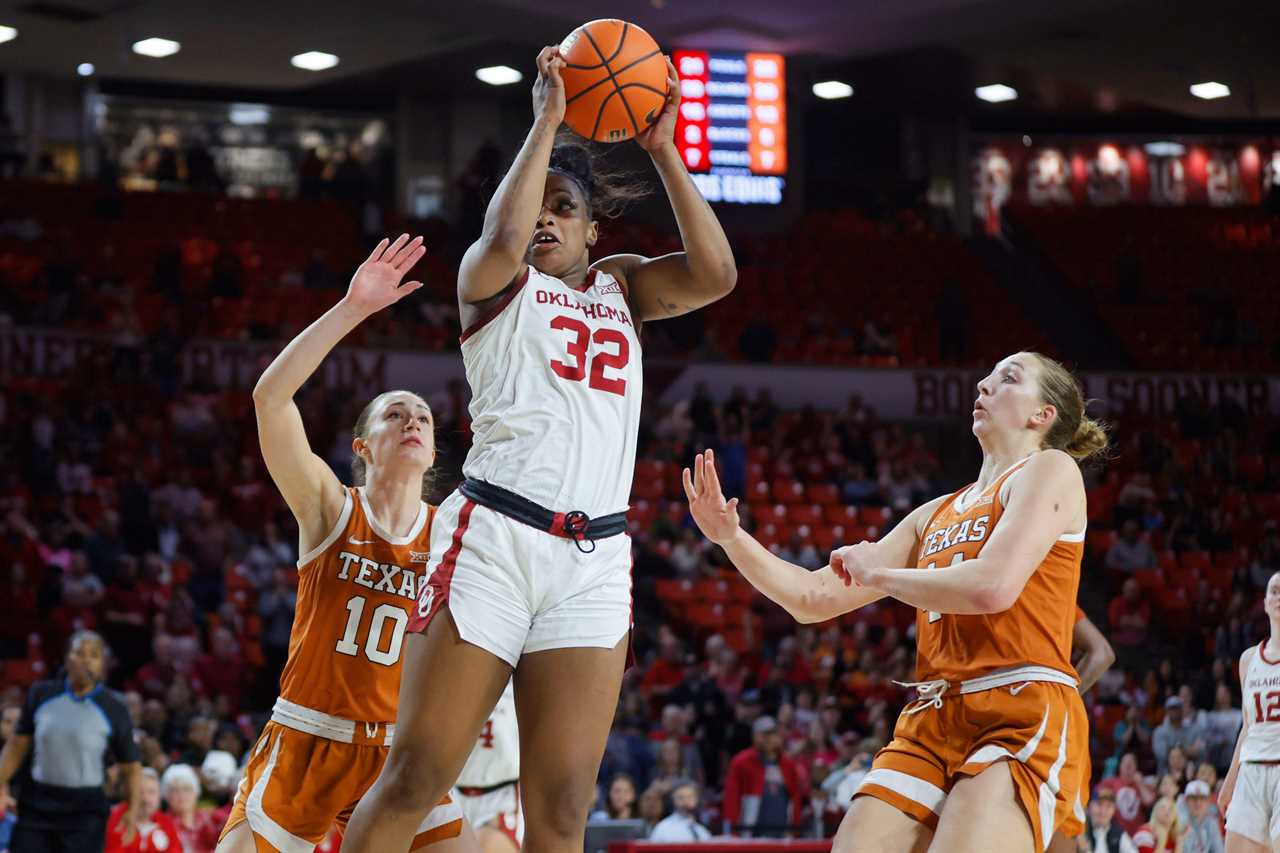 Best Photos from Oklahoma Women's upset win over the No. 3 Texas Longhorns