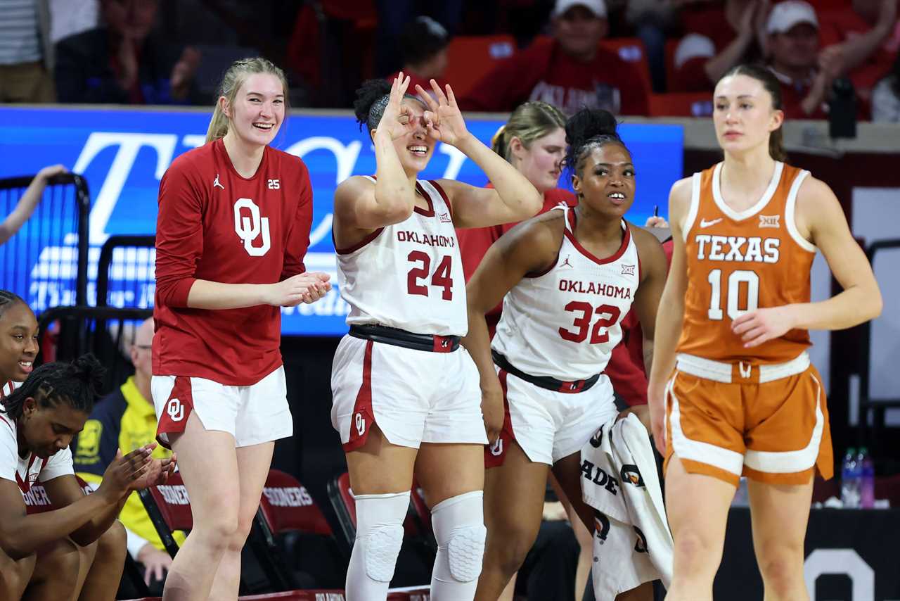 Best Photos from Oklahoma Women's upset win over the No. 3 Texas Longhorns